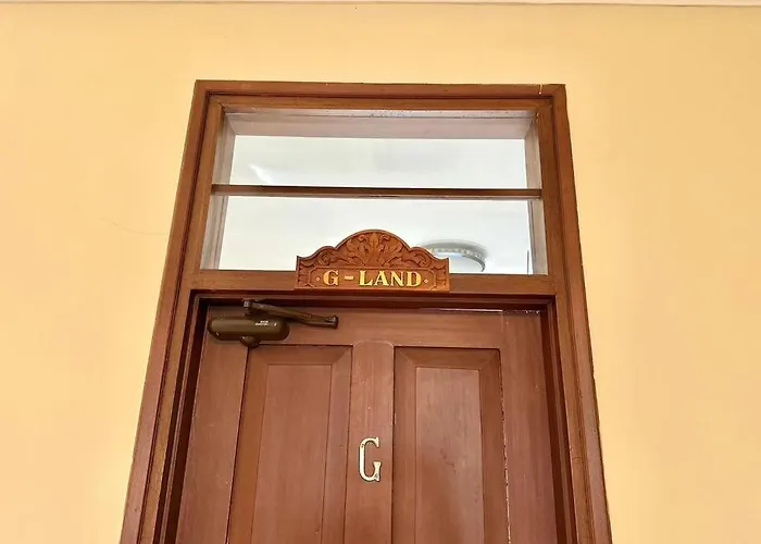 Villa 5br Private Pool ,near Airport, *